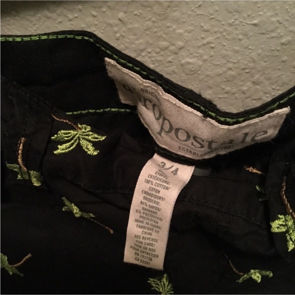 Aeropostale palm tree theme short shorts Woman’s size 3/4 black green tan - Picture 6 of 11